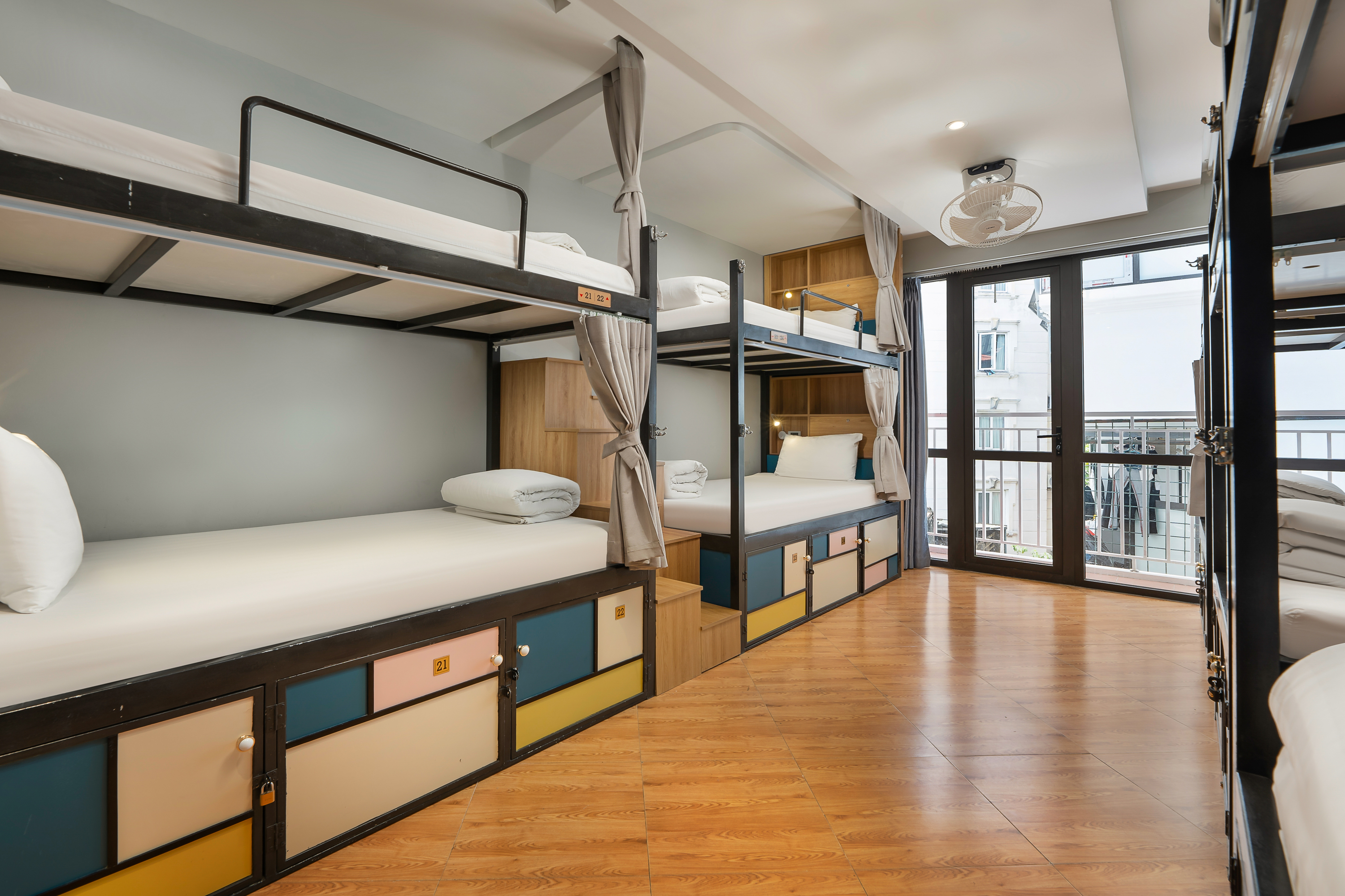Bed in 10-Bed Mixed Dormitory Room