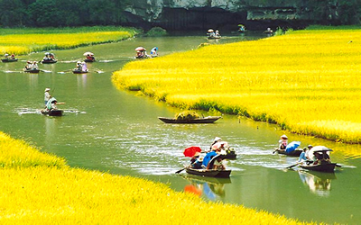 Ha Long Bay + Mai Chau Valley Tour