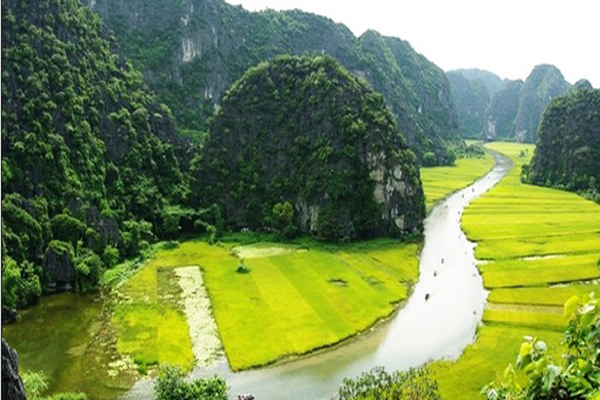 Hoa Lu - Tam Coc ***