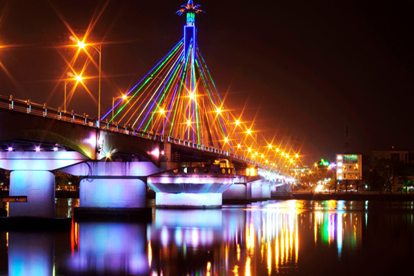 Hanoi - Halong - Hue - Da Nang - Hoi An